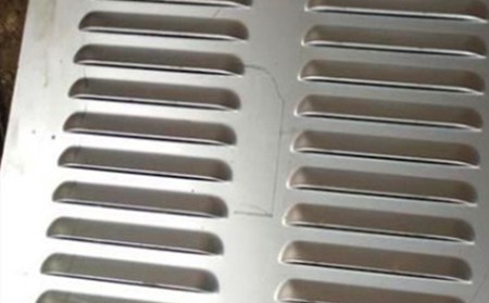 百葉孔不銹鋼沖孔網(wǎng) 百葉孔不銹鋼沖孔網(wǎng)